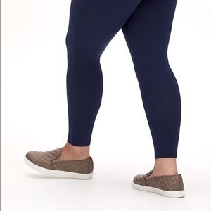 New 14 & Union slip on shoes